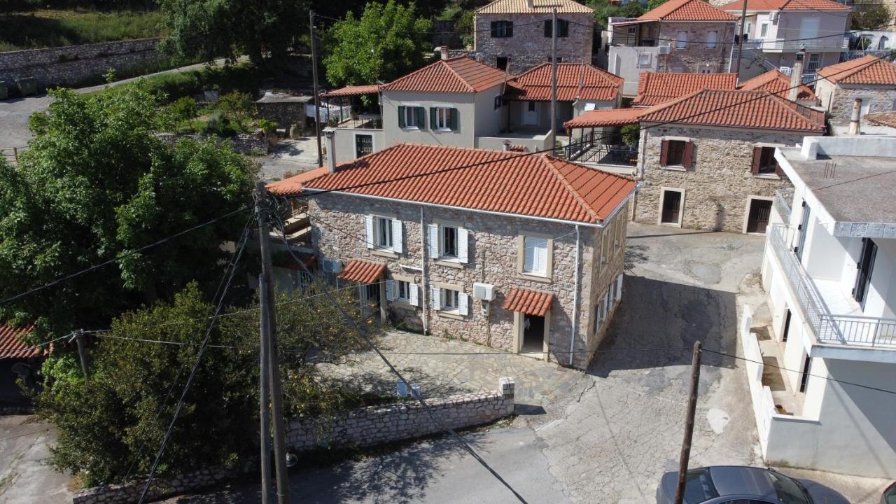 Barbajonn's Stone House Holiday home