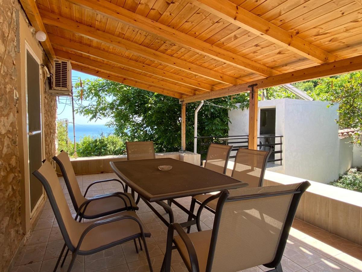 Holiday home Barbajonn's Stone House
